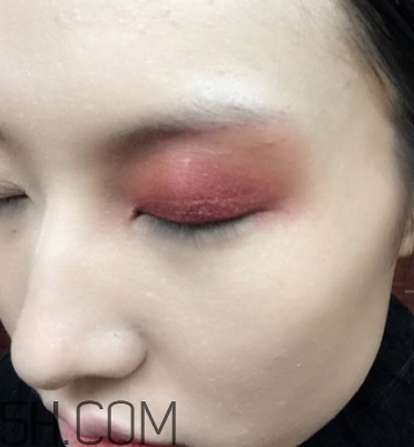 破碎娃娃妝怎么化？萬圣節(jié)破碎娃娃妝畫法教程