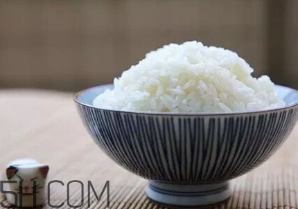 煮飯要煮多久？煮飯加什么更香
