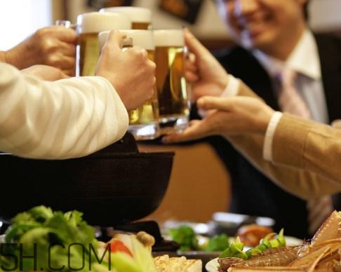 喝酒會(huì)影響記憶力嗎？喝酒會(huì)影響大腦嗎？