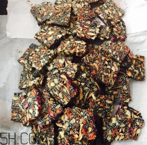 東阿阿膠怎么吃最好？東阿阿膠怎么弄碎？