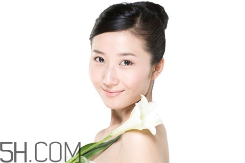 隆胸會(huì)下垂嗎？隆胸會(huì)留疤嗎？