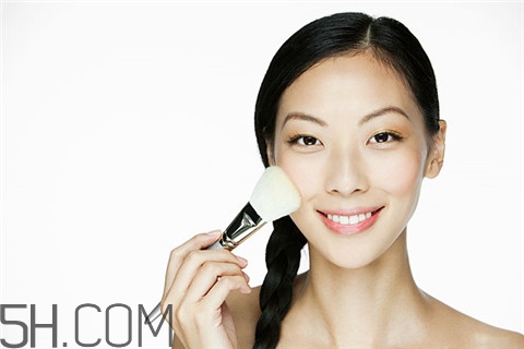 烤瓷牙能吃硬東西嗎？烤瓷牙能用美牙儀嗎？