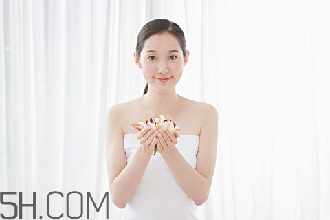 烤瓷牙會(huì)改變臉型嗎？烤瓷牙會(huì)裂嗎？