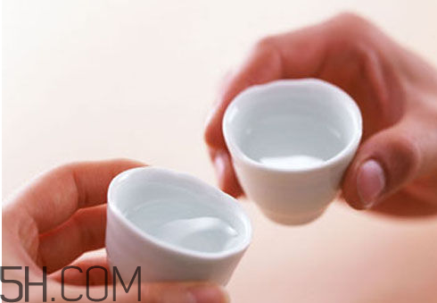 洗發(fā)水怎么區(qū)分酸堿性？防掉發(fā)的最好方法