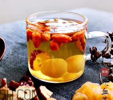 桂圓紅棗茶能豐胸嗎？桂圓紅棗茶上火嗎