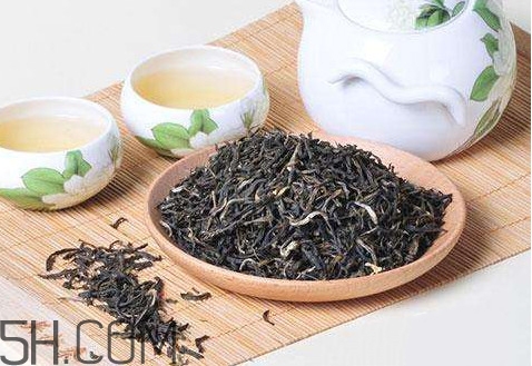 為什么很多茉莉花茶里面沒(méi)有花？上等的茉莉花茶需要幾窨