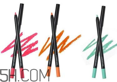 女生怎樣學(xué)會(huì)快速化妝？新手化妝需要的基本用品