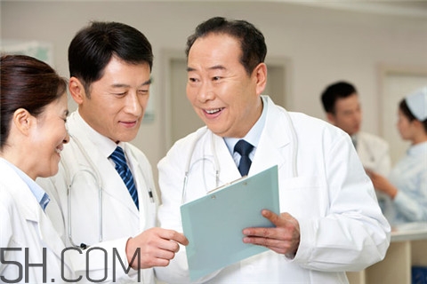 冠心病要注意什么？冠心病要怎么治療？