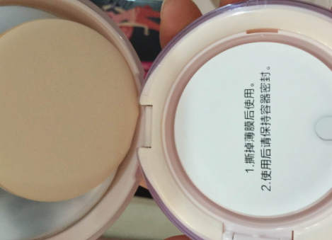 卡姿蘭氣墊cc和瑪麗黛佳哪個(gè)好？對(duì)比