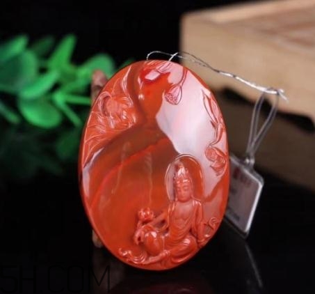 南紅瑪瑙可以泡水嗎？南紅瑪瑙能沾水嗎？