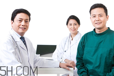 濕疹跟奶粉有關(guān)系嗎？濕疹跟濕氣有關(guān)系嗎？