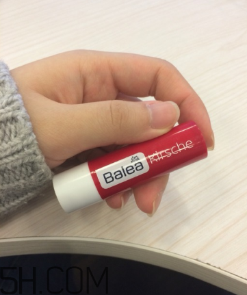 balea櫻桃潤唇膏好用嗎？balea櫻桃潤唇膏多少錢？