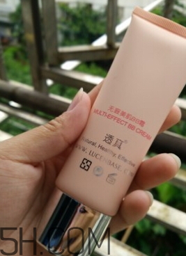 透真護(hù)膚套裝怎么樣？透真護(hù)膚套裝有實(shí)體店嗎