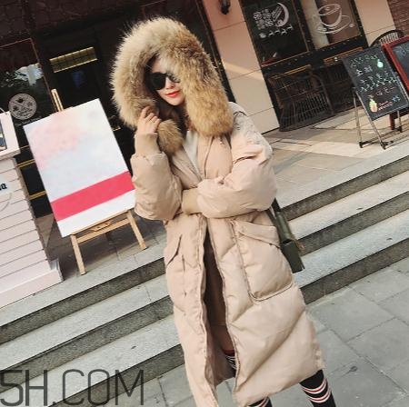 羽絨服會越穿越松嗎？羽絨服會越穿越大嗎？