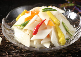 塑料瓶可以泡酸蘿卜嗎？泡蘿卜需要多少水和白醋