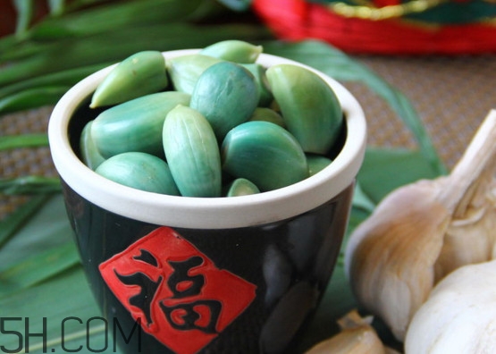 臘八蒜夏天能做嗎？臘八蒜和糖醋蒜的區(qū)別