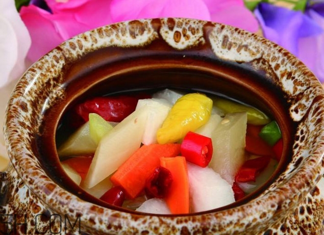 泡菜水用什么水最好？四川泡菜的酸水怎么做