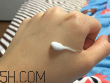 露得清身體乳怎么樣？露得清身體乳好用嗎？