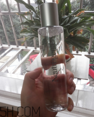 露得清保濕亮膚液怎么樣？露得清保濕亮膚液好用嗎？