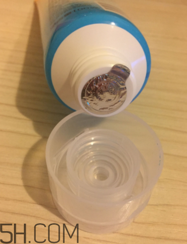 露得清綿密洗面奶怎么樣？露得清綿密洗面奶好用嗎？