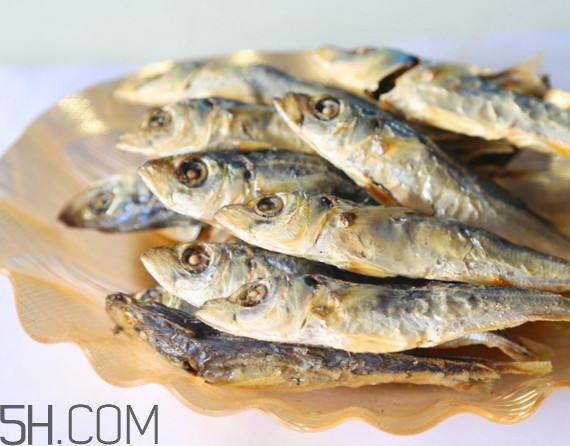 咸魚是不是海鮮？咸魚是不是咸水魚？