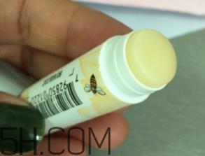 小蜜蜂細(xì)致修護(hù)唇膏怎么樣？好用嗎？