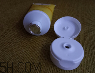 小蜜蜂潤(rùn)膚露怎么樣？小蜜蜂潤(rùn)膚露好用嗎？