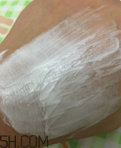 小蜜蜂水洗面膜敷多長時間？小蜜蜂水洗面膜用法
