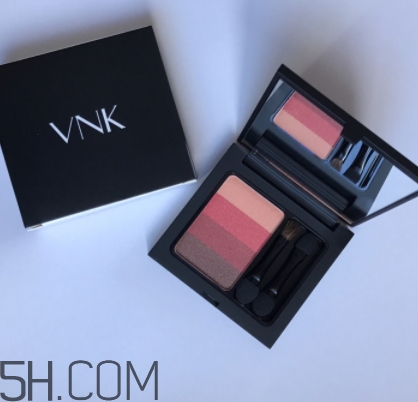 vnk四色眼影103怎么畫(huà)？vnk四色眼影103畫(huà)法步驟