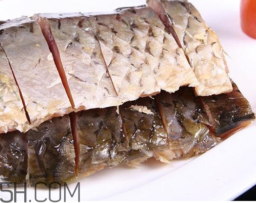 腌咸魚鹽和魚的比例是多少？咸魚一般腌多久才能曬