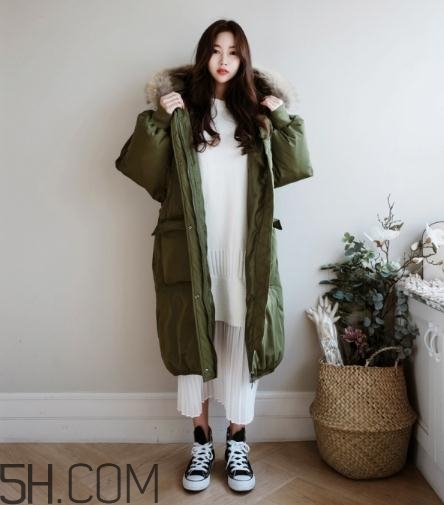 綠色羽絨服怎么搭配？綠色羽絨服搭配圖片