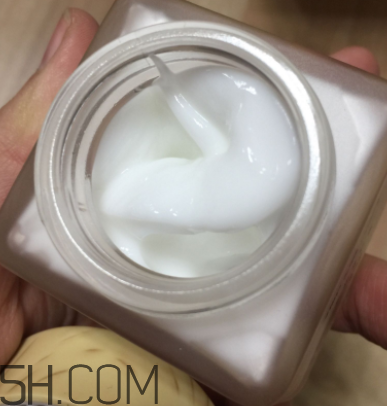 御泥坊礦物養(yǎng)膚霜怎么樣？御泥坊礦物養(yǎng)膚霜好用嗎？