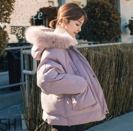面包服是羽絨服嗎？面包服和羽絨服的區(qū)別