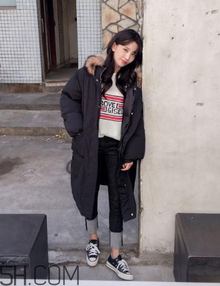 長(zhǎng)款棉衣如何搭配？長(zhǎng)款棉服搭配圖片
