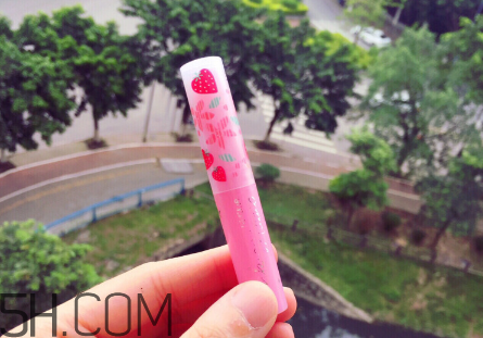 mistine變色草莓唇膏好用嗎？mistine變色草莓唇膏多少錢？