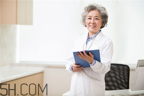 骨折多久可以走路？骨折多長時(shí)間可以下床活動(dòng)？
