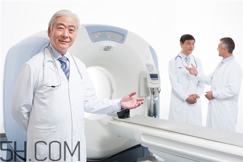 骨折需要打消炎針嗎？骨折打石膏多久能拆？