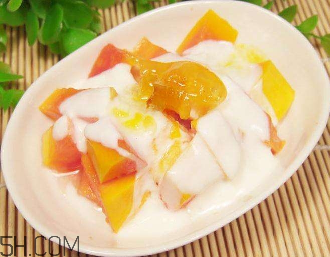 酸奶什么時(shí)候喝最好？睡前喝酸奶好還是牛奶好？