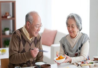 老年人晚餐吃什么好？老年人晚餐有什么注意事項(xiàng)？