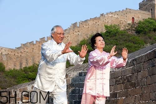冬季老年人如何養(yǎng)生？老年人養(yǎng)生的注意事項(xiàng)是什么？