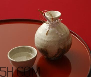 什么時候喝藥酒比較好？喝藥酒有什么禁忌？
