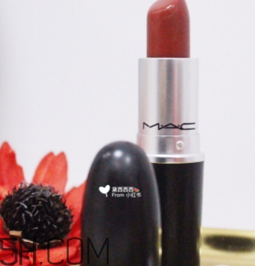 mac小辣椒適合黃皮嗎？mac小辣椒口紅顯白嗎？