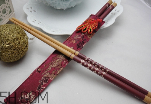 筷子用什么材質(zhì)最好？多久換一次筷子？