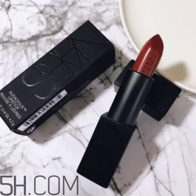 nars mona口紅顯白嗎？nars mona適合黃皮嗎？