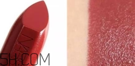 nars leslie張國(guó)榮色是什么顏色？nars leslie口紅試色