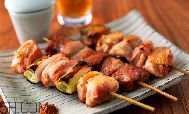 常吃烤肉有什么危害？吃烤肉應該注意什么？