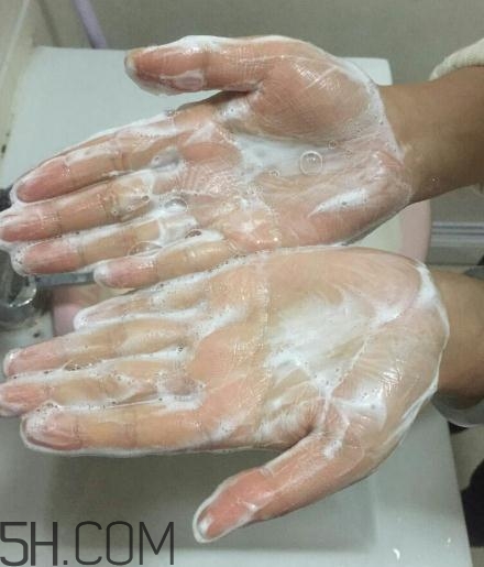 春紀(jì)咖啡清膚潔面乳好用嗎？春紀(jì)咖啡清膚潔面乳評測