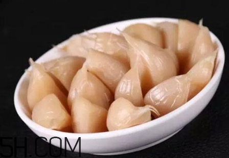 大蒜泡冰糖怎么做？大蒜泡冰糖真的能治腎虛嗎？