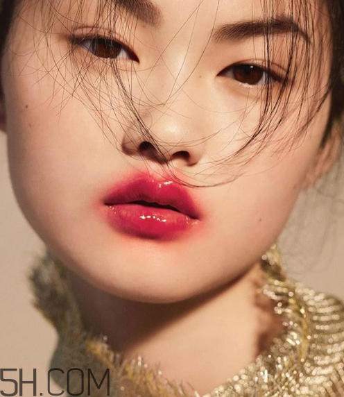 口紅到底應(yīng)該怎么涂？吻唇妝具體畫法