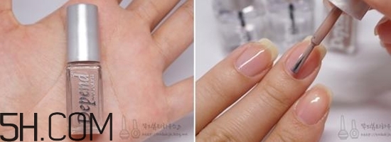 什么牌子指甲油好用？2018清新美甲圖片最新款